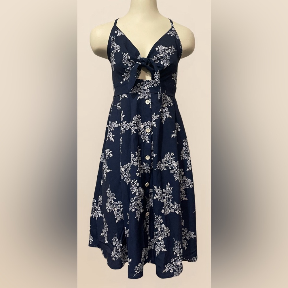 Summer tropical floral blue keyhole dress with buttons by ECOWISH, size Large